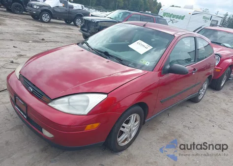 2000 Ford Focus Zx3 из США, поврежденный, VIN 3FAHP3137YR198361